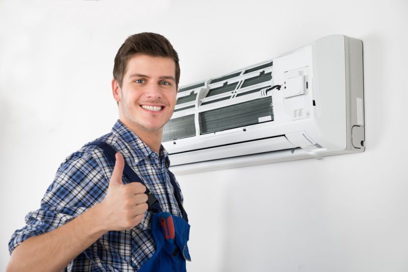 Sửa điều hòa chảy nước ra sàn